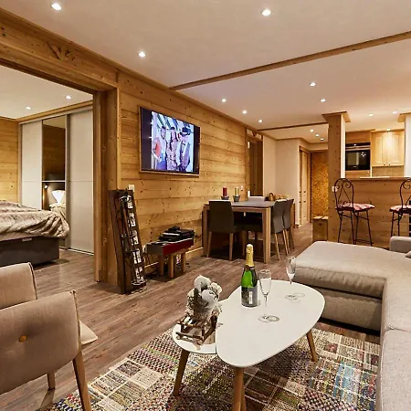 Grand Standing 4* Centre Val-d'isere, 54m², 4 Pers, Balcon Amenage, Casier A - Fr-1-518-86 *
