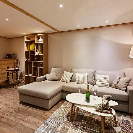Grand Standing 4* Centre Val-d'isere, 54m², 4 Pers, Balcon Amenage, Casier A - Fr-1-518-86 Apartament *