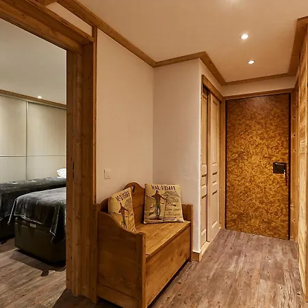 Grand Standing 4* Centre Val-d'isere, 54m², 4 Pers, Balcon Amenage, Casier A - Fr-1-518-86